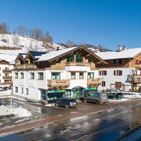 Penthouse Petra Holiday home Brixen im Thale